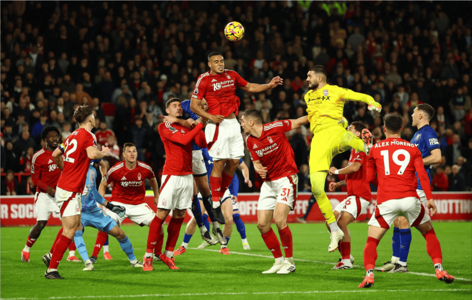 三亿体育体育平台-欧洲强队备战国际比赛，集结力量为胜利而战