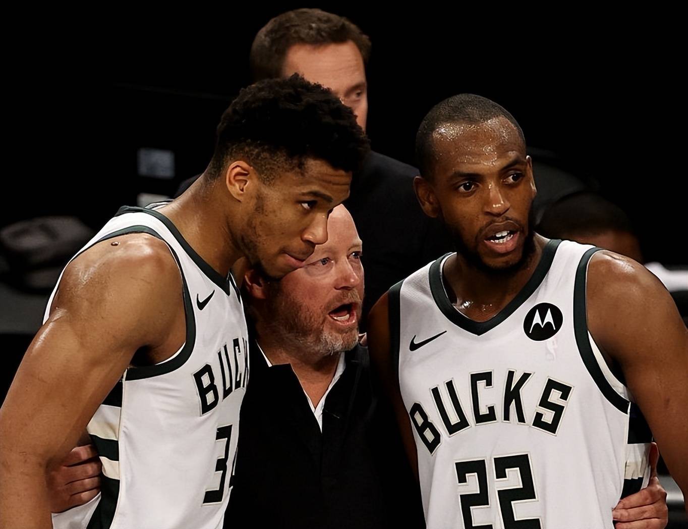 三亿体育体育登录入口-雄鹿不敌子弹，中场休息时比分领先已经被逆转的简单介绍