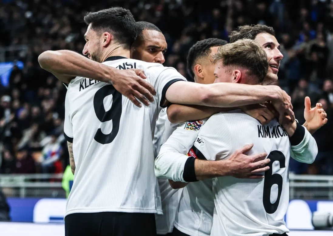 三亿体育体育登录入口-欧联杯决赛：切尔西与阿森纳上演伦敦德比对决