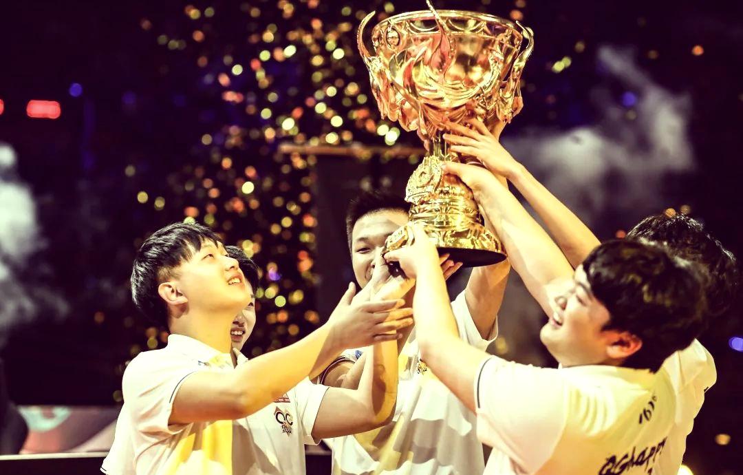 三亿体育体育平台-关于比赛激烈角逐，荣耀是付出亮丽的姿态的信息