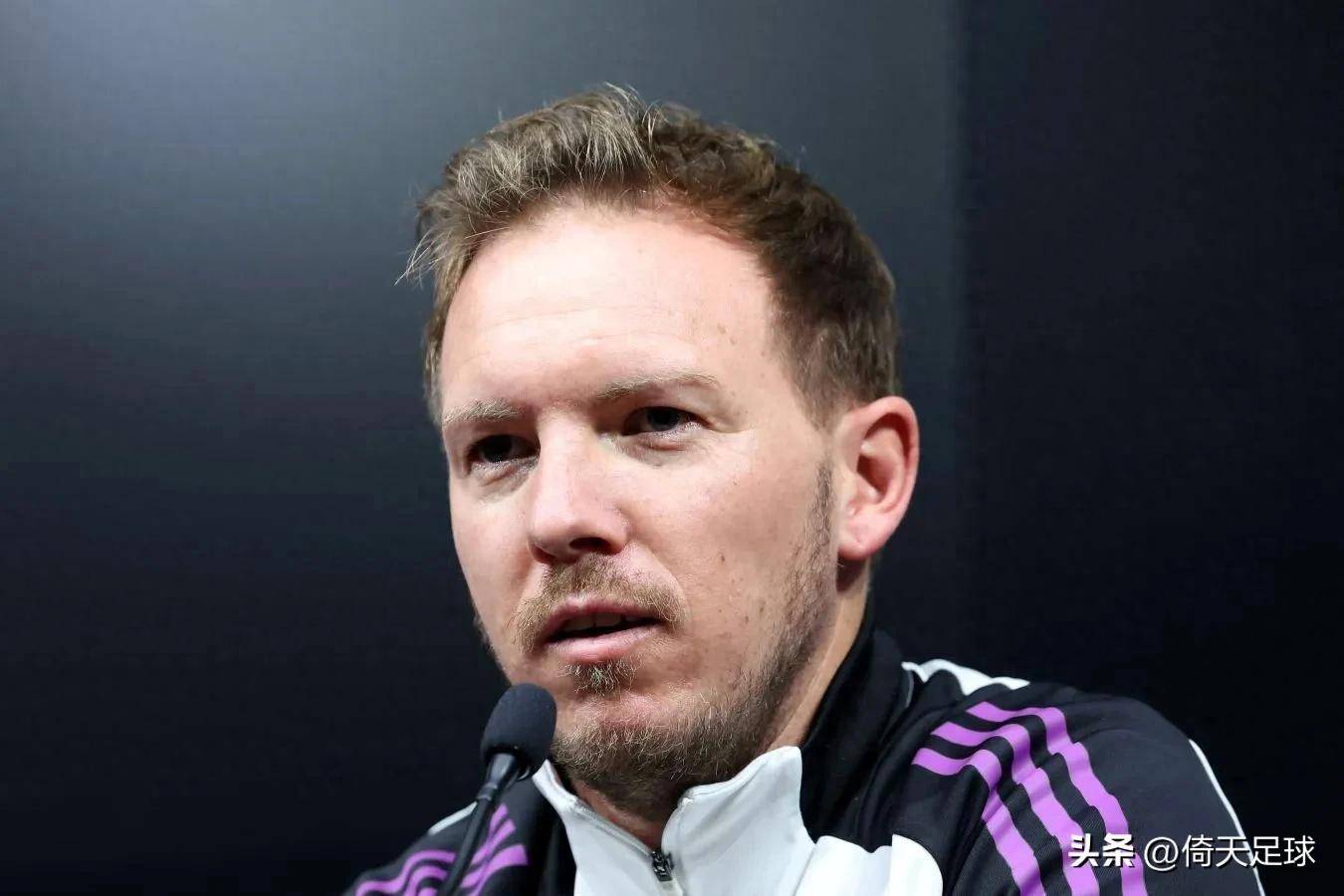 关于斯洛伐克年轻后卫崭露头角，助球队险胜晋级的信息