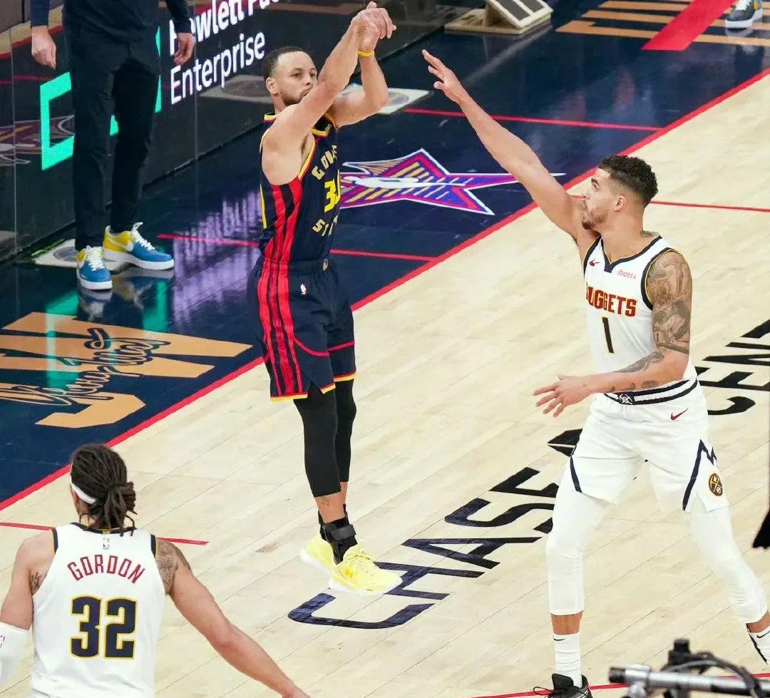 勇士遭遇三连败，主场不敌掘金的简单介绍