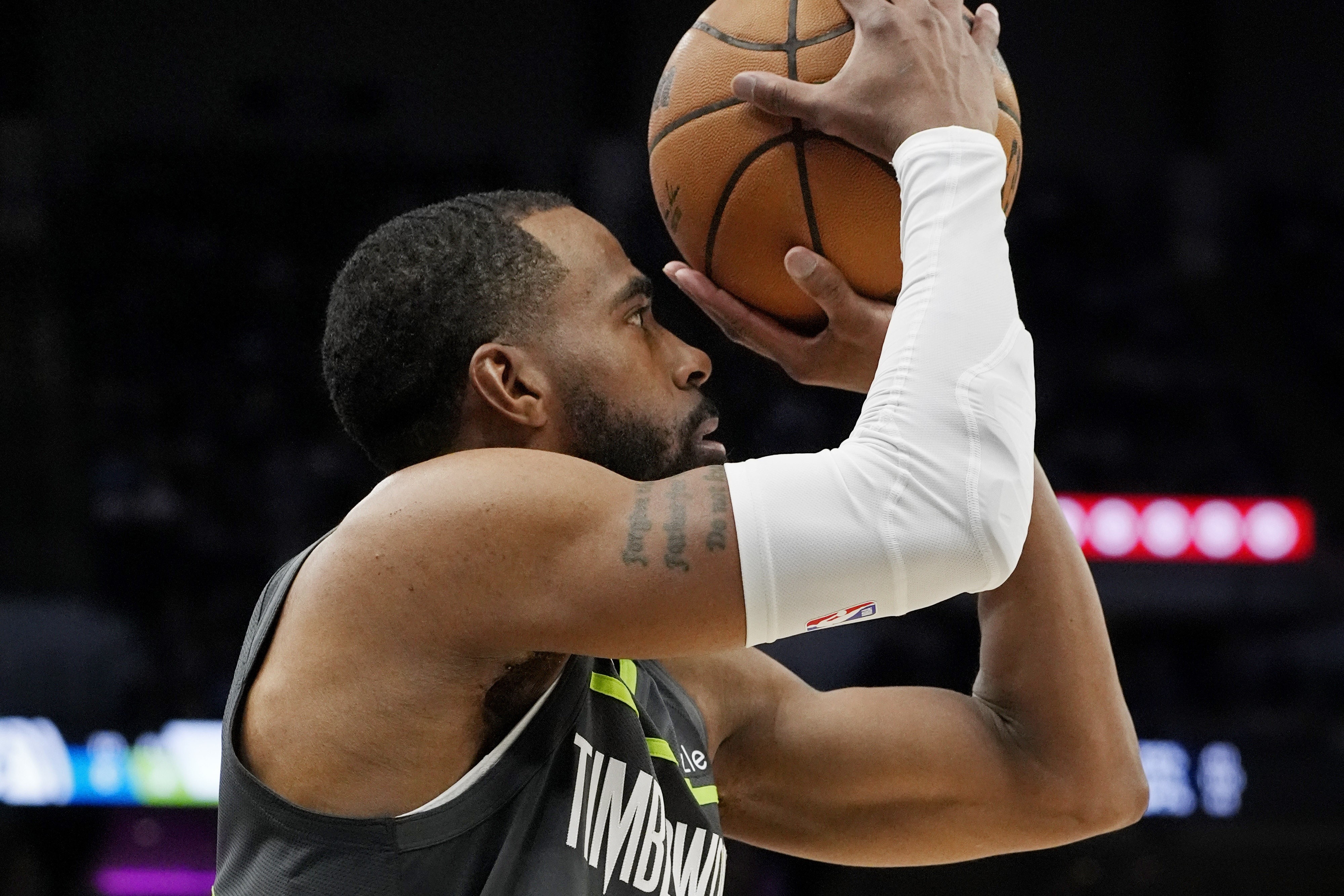 森林狼大胜爵士，震惊全场