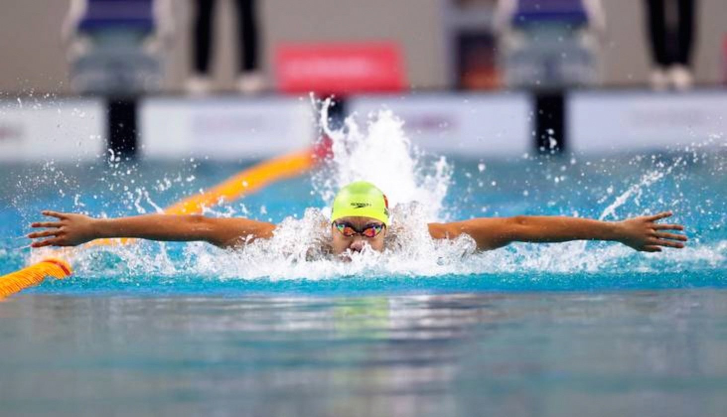 男子游泳项目惊现黑马，惊艳全场